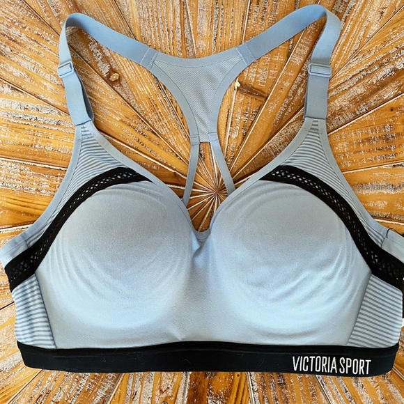 Victoria's Secret Other - NWT Incredible by Victoria’s Secret Sports Bra in Size 36B